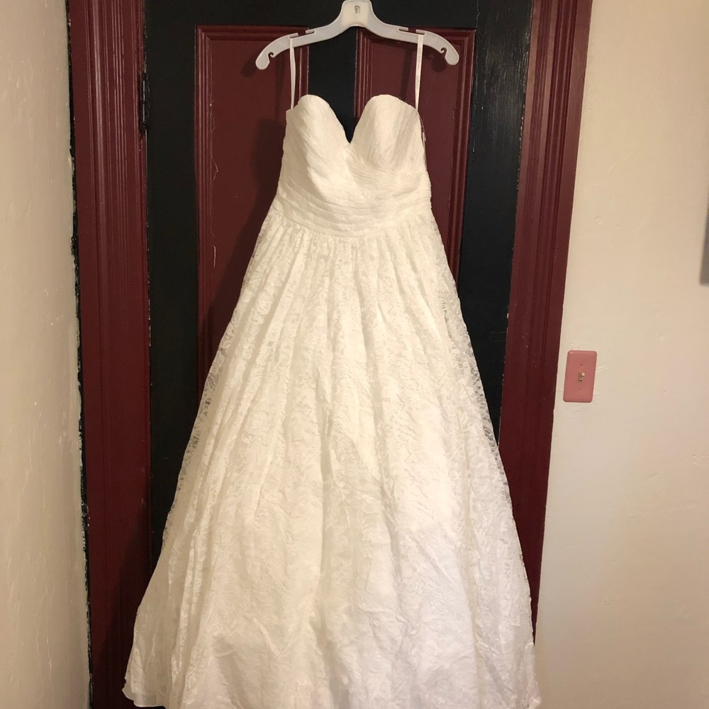 NWT David’s bridal wedding dress